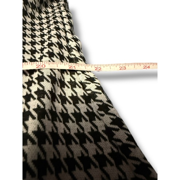 Coco and Shay Houndstooth Dress Set - Long Sleeve Top - Plus Size 2XL - Picture 7 of 13